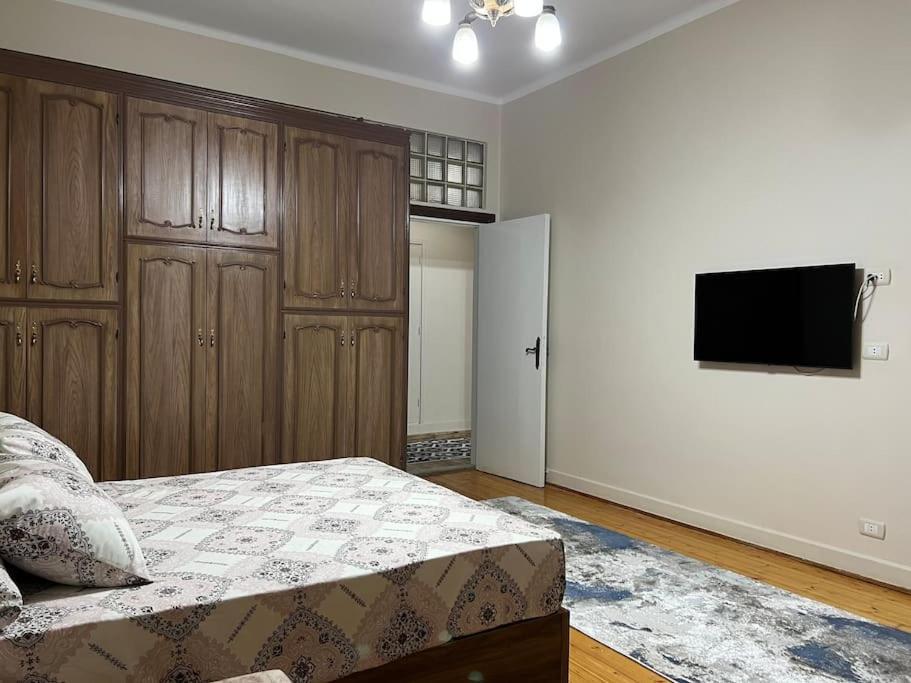 Luxury Downtown Apartment *